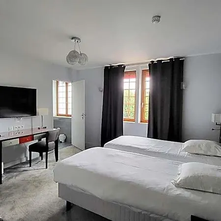 Szálloda De Normandie 3*