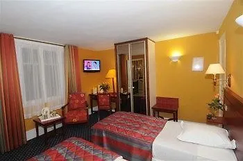 Szálloda De Normandie 3*